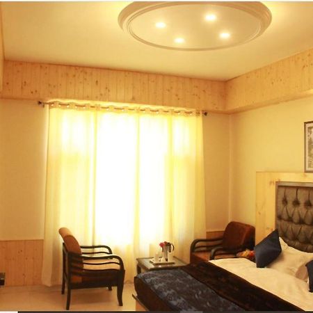 Hotel Bodh International Manāli Dış mekan fotoğraf