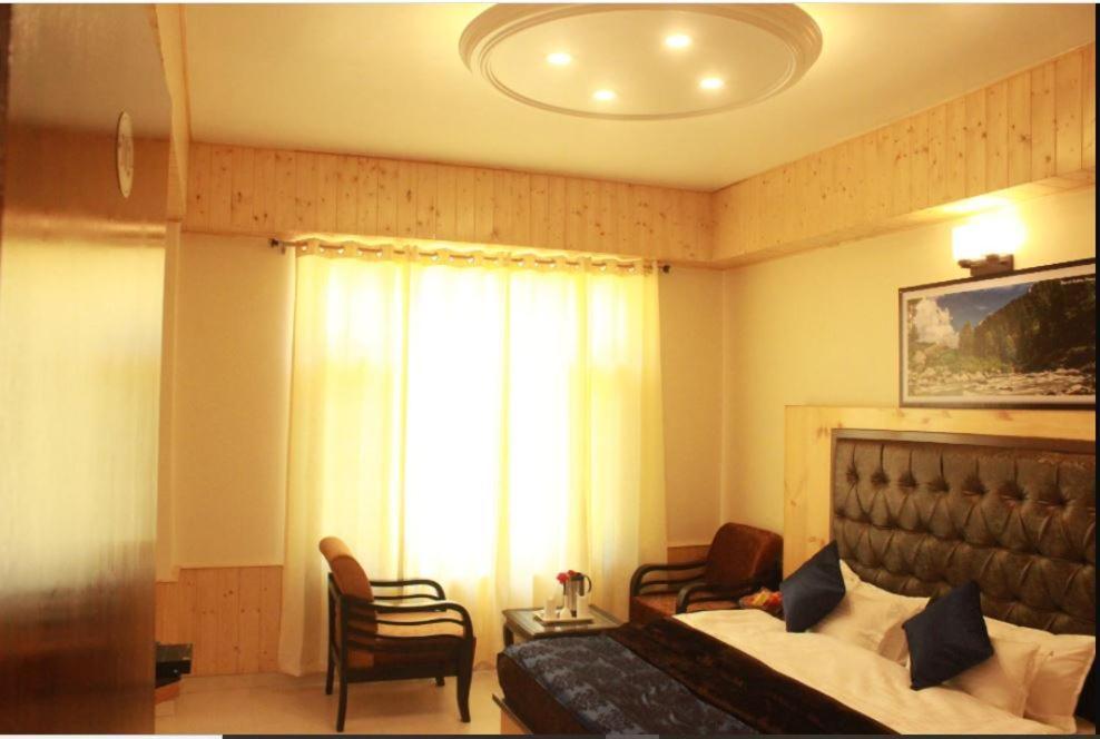 Hotel Bodh International Manāli Dış mekan fotoğraf